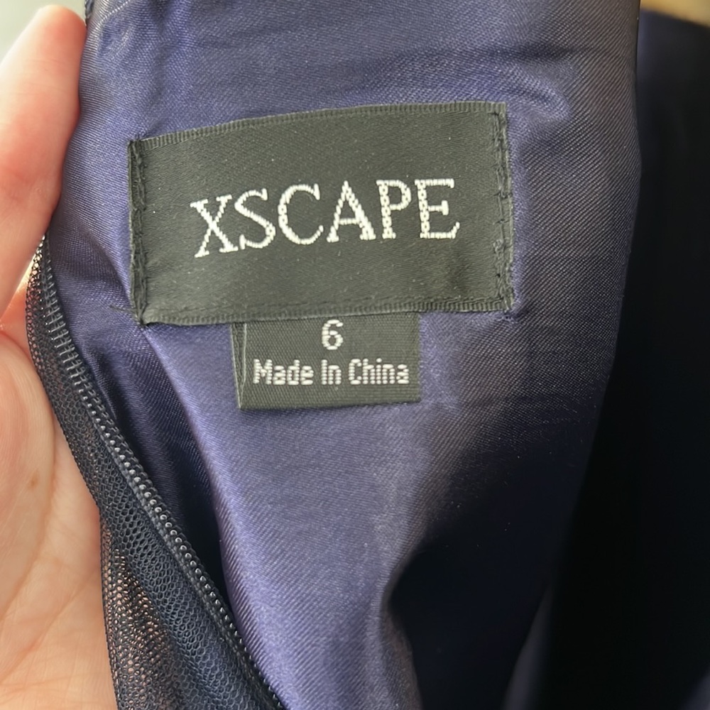 XSCAPE Evening Gown Size 6 - Picture 7 of 9